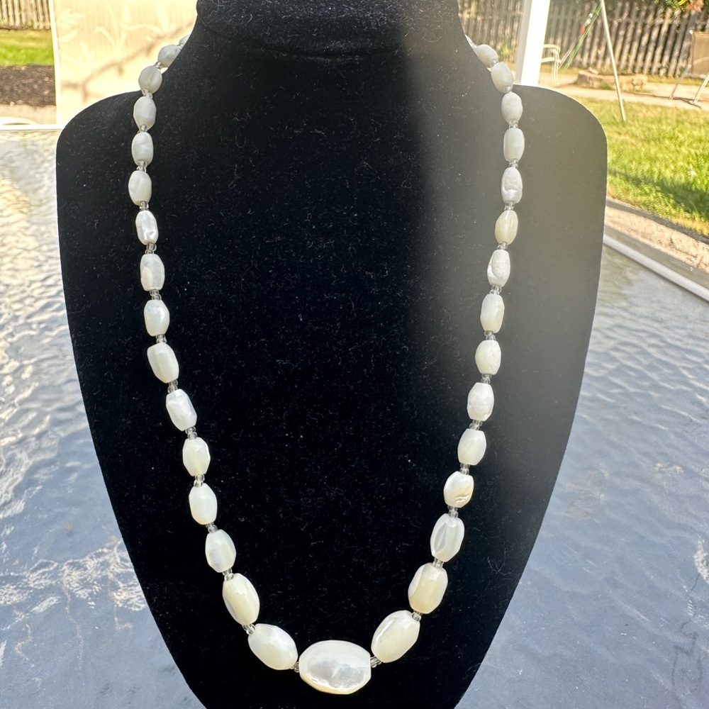 Vintage Mother of Pearl Necklace
